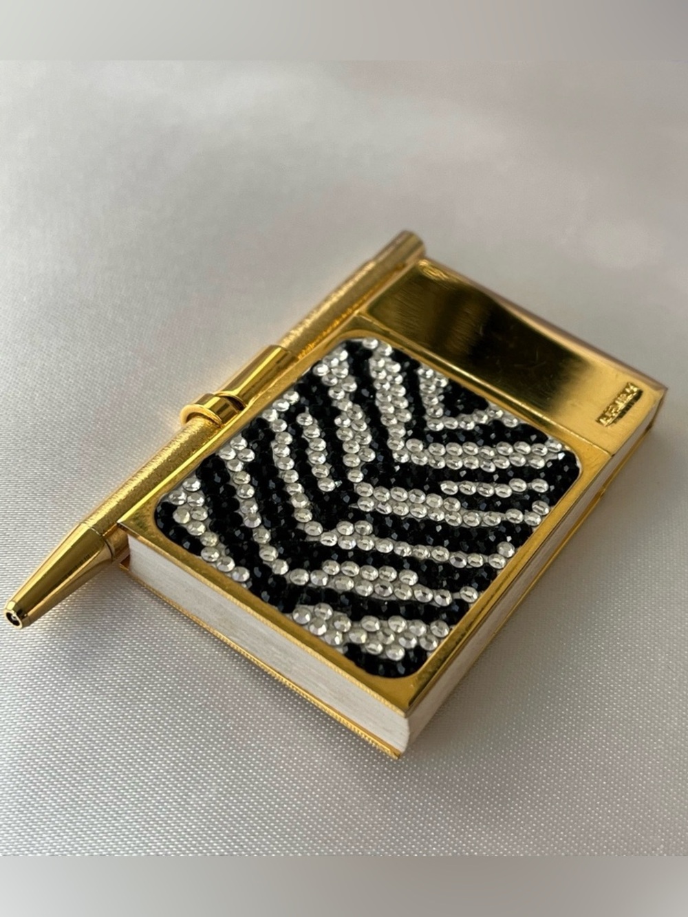 Judith Leiber Gold Black & White Crystal Chevron mini notebook, EUC - Picture 4 of 15
